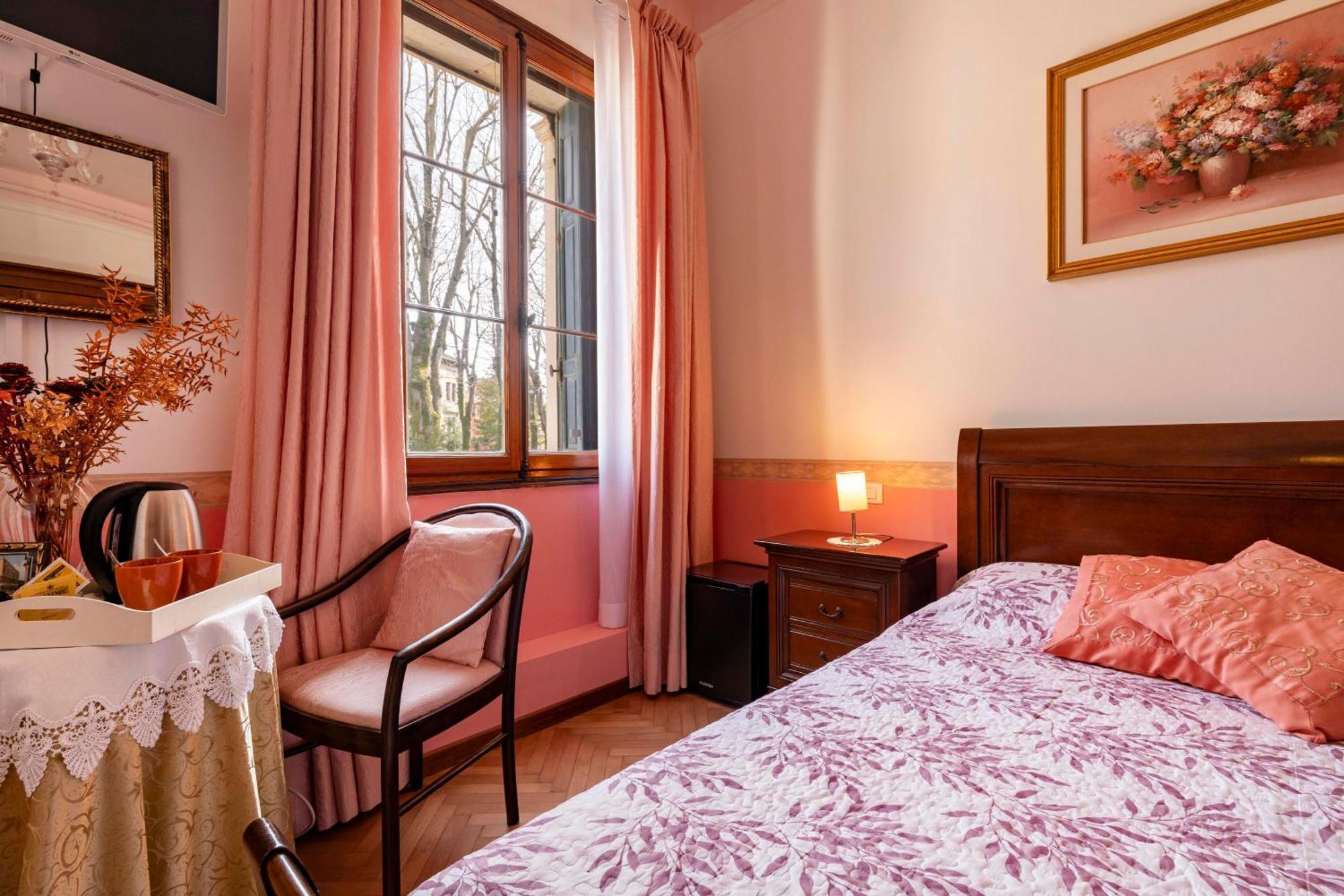 Bed And Breakfast Casa Delle Rose Lido Venezia Lido di Venezia ภายนอก รูปภาพ