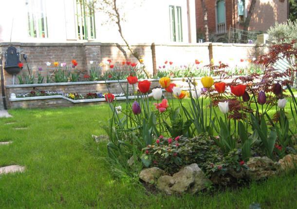 Bed And Breakfast Casa Delle Rose Lido Venezia Lido di Venezia ภายนอก รูปภาพ